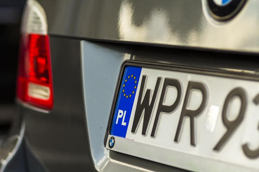 Польські номерні знаки на автомобілі